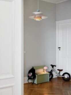 Louis Poulsen Panthella Portable Metal V2 Table Lamp, Pale Rose -Louis Poulsen AW22 PH5 Pastels Blue Rose Peach Panthella Portable Pale rose Off 09526A