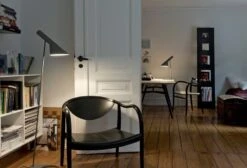 Louis Poulsen AJ Table Lamp, Dark Grey 8 Louis Poulsen AJ Table Lamp, Dark Grey -Louis Poulsen Korsgade lejlighed 02 70805 1