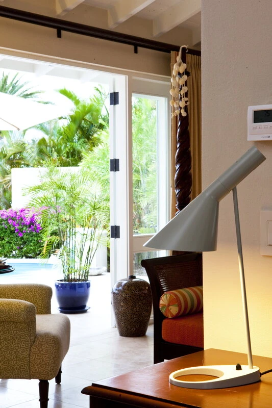 Louis Poulsen AJ Table Lamp V3, Light Grey 5 Louis Poulsen AJ Table Lamp V3, Light Grey - Image 4