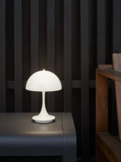 Louis Poulsen Panthella Portable V2 Table Lamp, Opal 10 Louis Poulsen Panthella Portable V2 Table Lamp, Opal -Louis Poulsen Panthella Portable Outdoor Closeup 07220