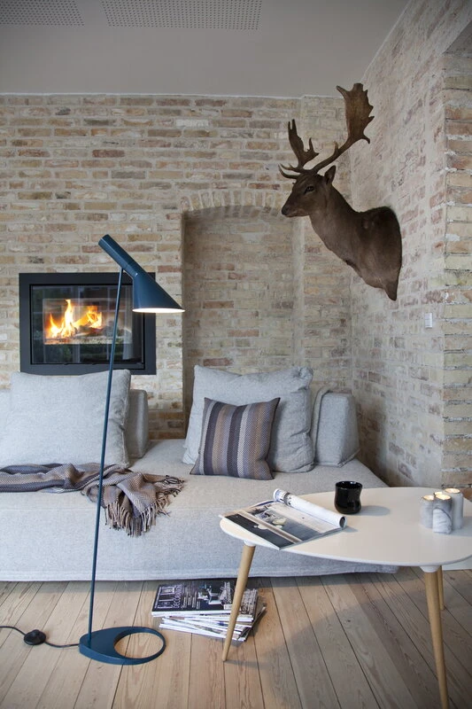 Louis Poulsen AJ Floor Lamp, Midnight Blue 5 Louis Poulsen AJ Floor Lamp, Midnight Blue - Image 3