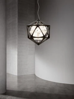 Louis Poulsen OE Quasi Light Pendant 3000K, Bluetooth 11 Louis Poulsen OE Quasi Light Pendant 3000K, Bluetooth -Louis Poulsen QE Quasi 900 Campaign AW2019 06 04545 18764 50047