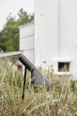 Louis Poulsen AJ Garden Bollard Lamp, Short, 3000K, Base With Adaptor 10 Louis Poulsen AJ Garden Bollard Lamp, Short, 3000K, Base With Adaptor -Louis Poulsen SS23 AJ Garden Small from top 10020role