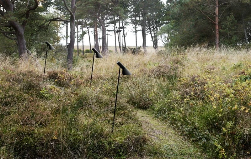 Louis Poulsen AJ Garden Bollard Lamp, Long, 3000K, Base Without Adaptor 5 Louis Poulsen AJ Garden Bollard Lamp, Long, 3000K, Base Without Adaptor - Image 3