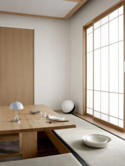 Louis Poulsen Panthella Portable V2 Table Lamp, Grey Opal 12 Louis Poulsen Panthella Portable V2 Table Lamp, Grey Opal -Louis Poulsen VL Studio Floor Black Panthella Portable Grey AW21 Slukket 08574 2