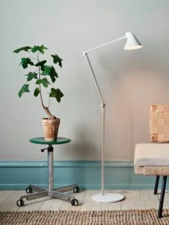 Louis Poulsen NJP Floor Lamp, White 7 Louis Poulsen NJP Floor Lamp, White -Louis Poulsen njp floor lamp wht lp 2017 01 pysty